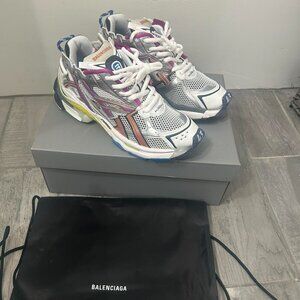 Balenciaga runner